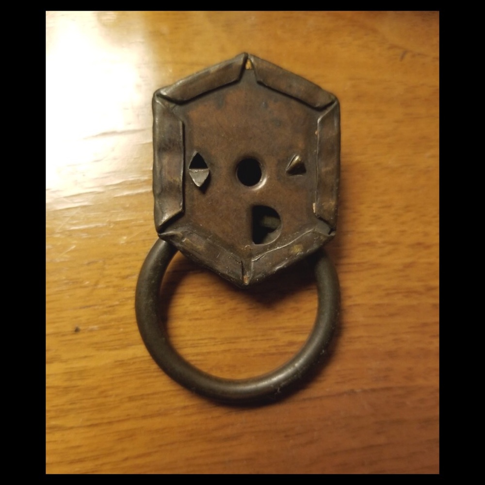 Antique 1900s Victorian Brass Lion's Head Ring Drawer Pull Handle - Picture 2 of 6